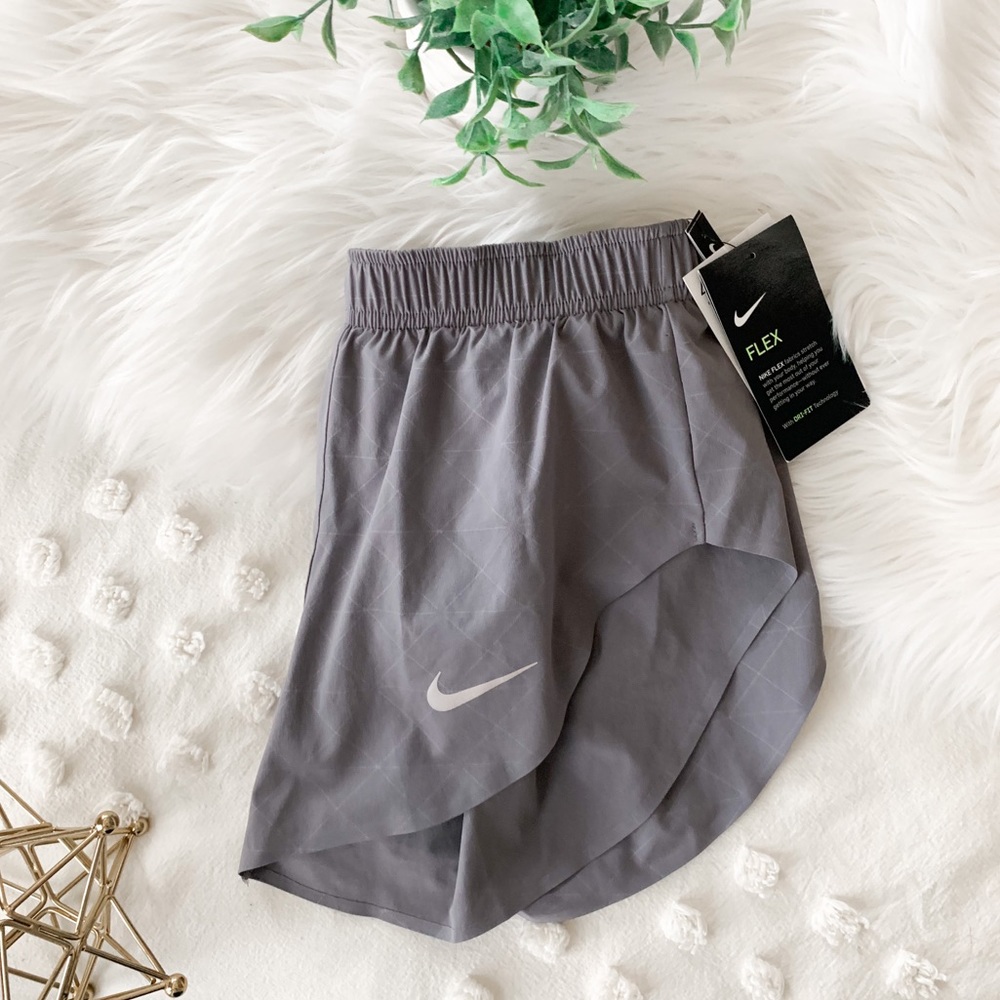Nike “Run Division Hi Cut” Gray Shorts